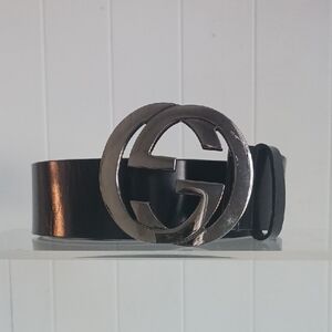 Gucci Black Interlocking Leather Belt with Silver GG Buckle.